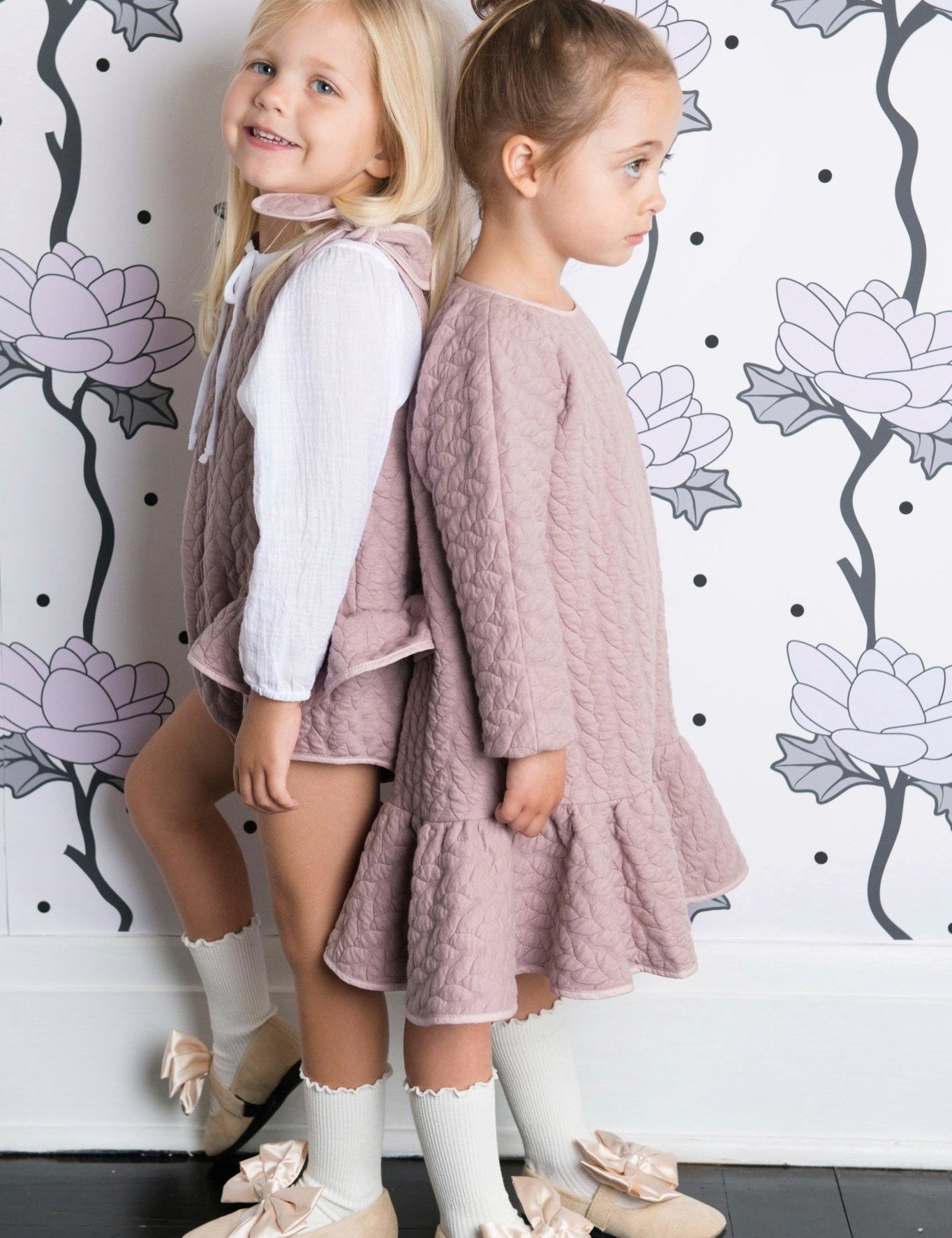 Sister Sets - Chloé and Amélie