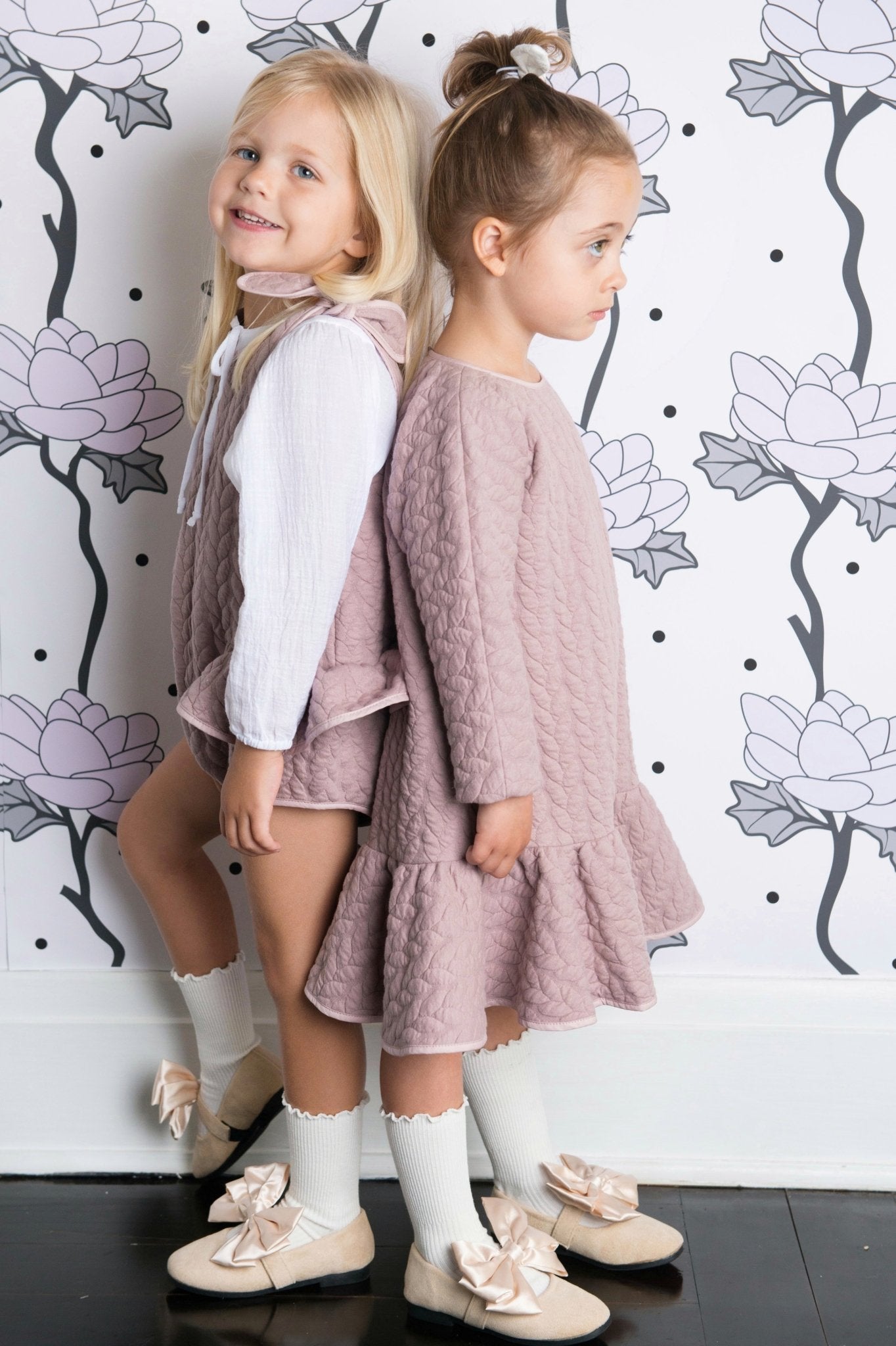 Sister Sets - Chloé and Amélie